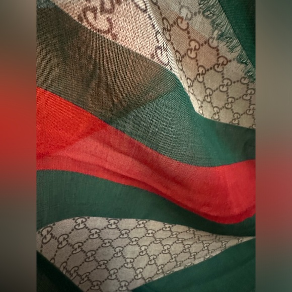 Gucci Scarf - Picture 3 of 17